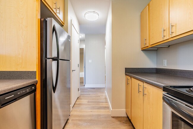 Interior Photo - Verse