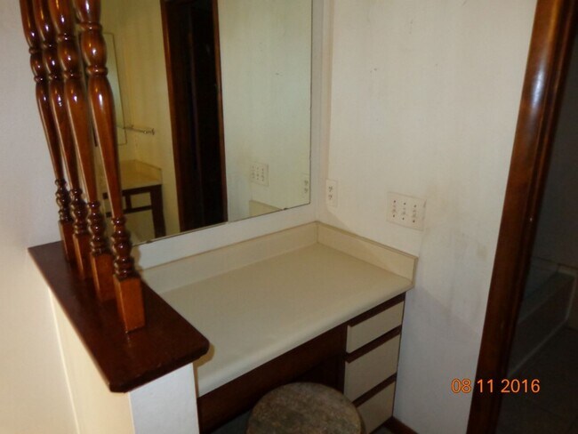 Building Photo - 7307 Bass Dr