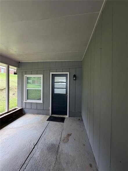 Building Photo - 153 Commerce Ln