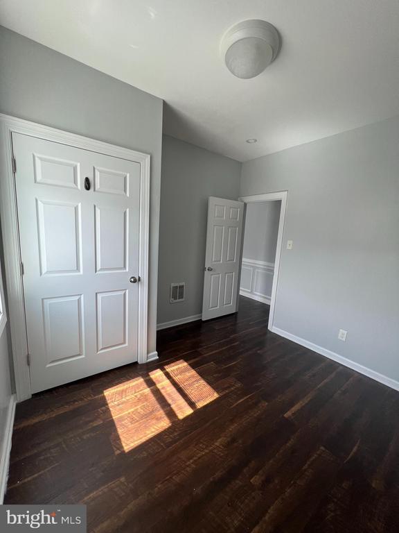 Building Photo - 2084 E Allegheny Ave
