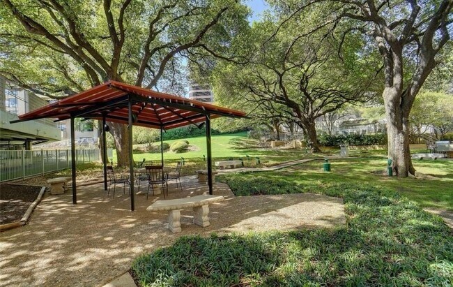 Building Photo - 3883 Turtle Creek Blvd
