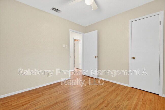 Building Photo - 7417 Lemonwood Ln