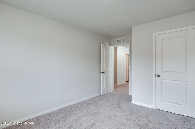 Building Photo - 109 Elegance Wy
