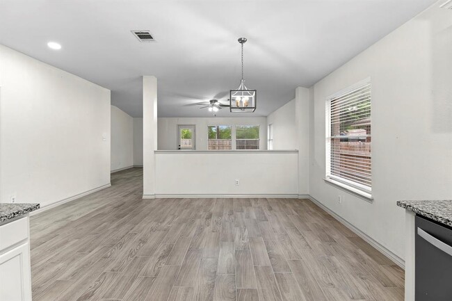 Building Photo - 2356 Vernell Way