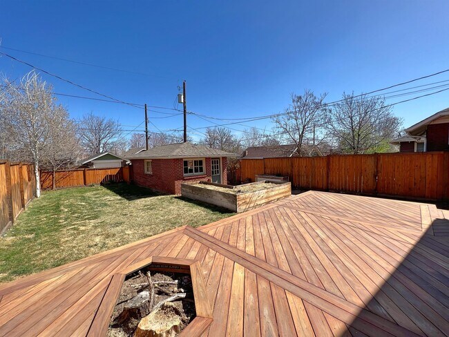 Building Photo - 3165 W 36th Ave