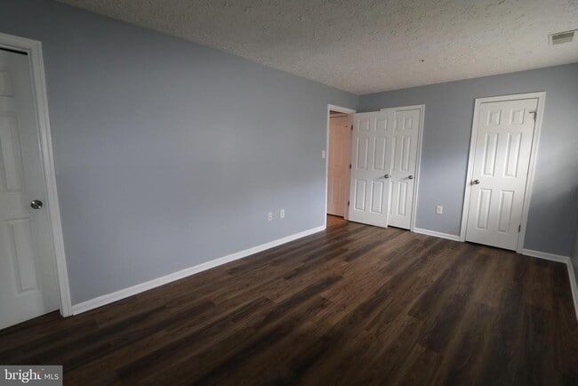 Building Photo - 157 Azalea Ct