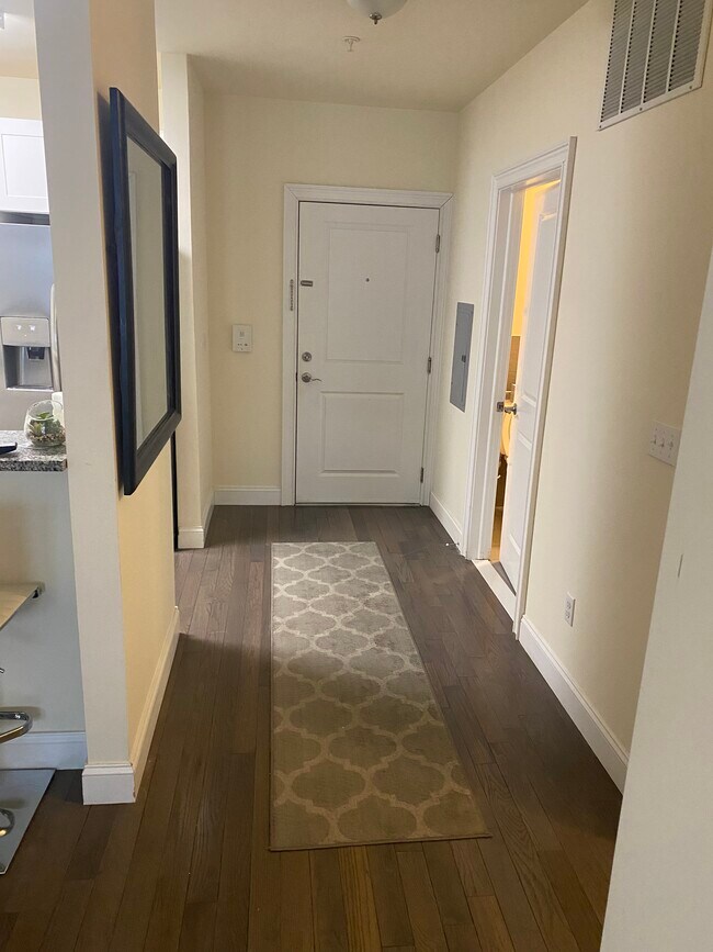 Building Photo - 90 CLINTON Ave