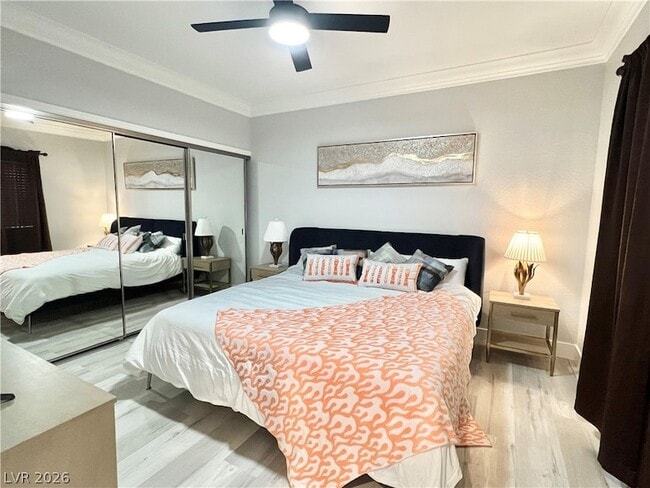 Building Photo - 210 E Flamingo Rd