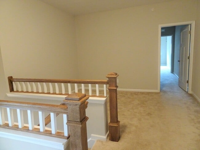 Building Photo - Nice 2 bedroom condo in Promenade@5, Williamsburg for rent.