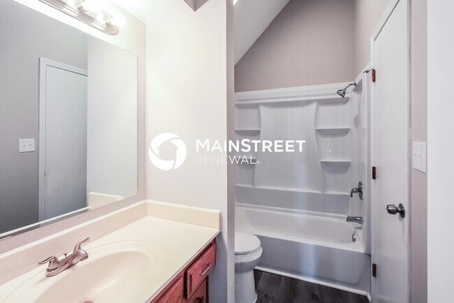 Building Photo - 3 Bedroom Pet-Friendly Home in Kansas City...