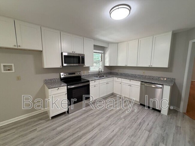 Building Photo - 12019 Holmes Hollow Rd