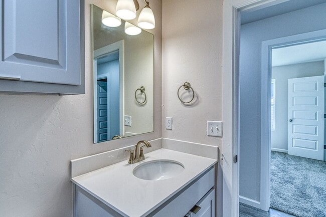 Building Photo - Brand New Construction!  Lawn care included!