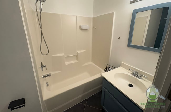 Building Photo - 199 Woodlark St