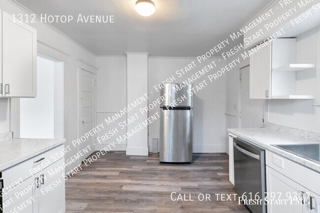 Building Photo - 1312 Hotop Ave