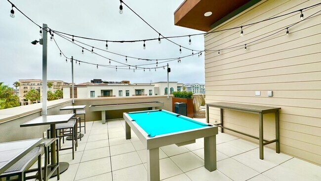 Building Photo - Brand New High-Rise Condo Unit with Stunning Community Amenities, Ocean Views, & MORE!