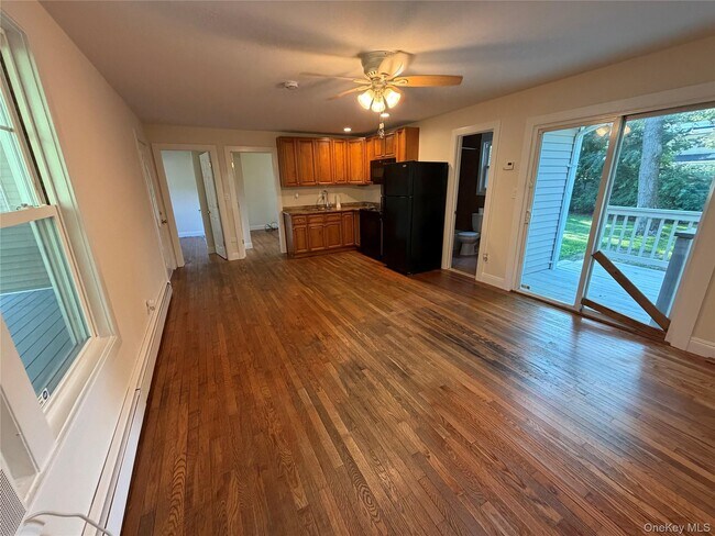 Building Photo - 20 Pitts Ave