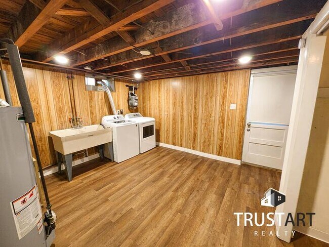 Building Photo - 2-bedroom house in Lawndale North East Phi...