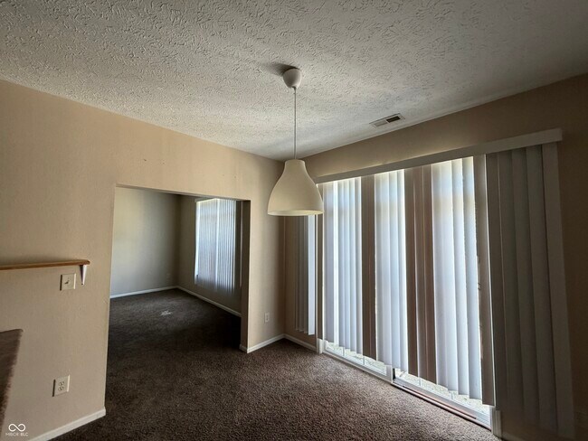 Building Photo - 2424 Boyer Ln