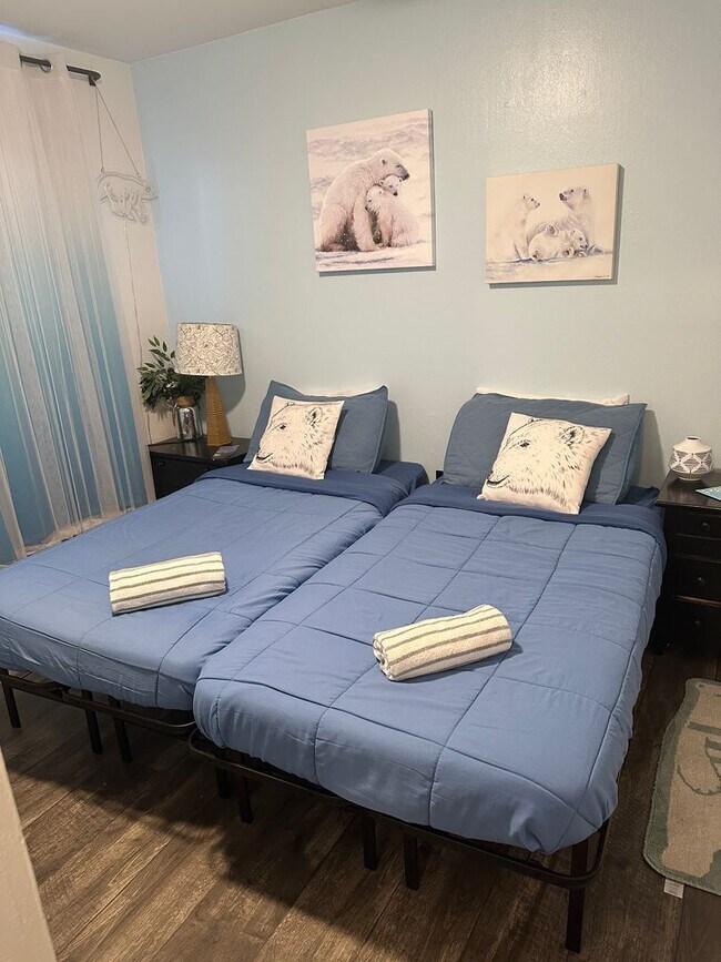 Building Photo - 521 N St