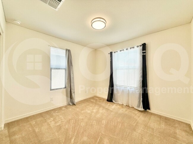Building Photo - 3706 S 57th Ln
