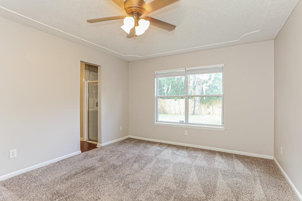 Building Photo - 3382 Westfield Dr