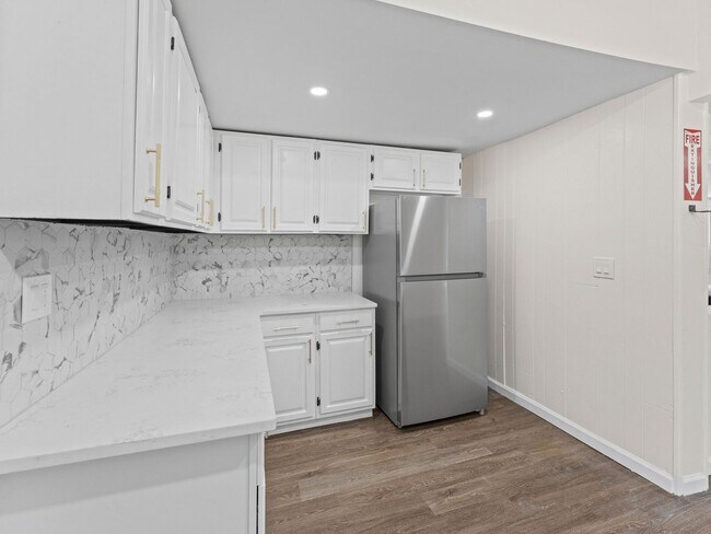 Building Photo - 215 Erial Rd