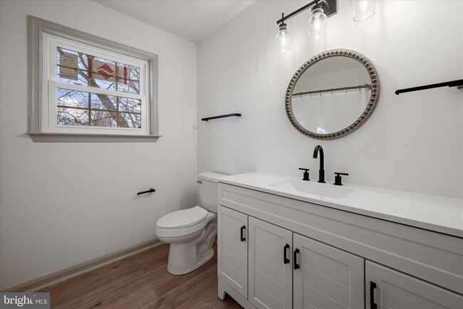 Building Photo - 209 Winchester Dr