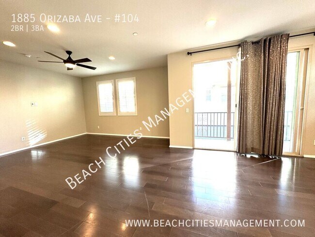 Building Photo - 1885 N Orizaba Ave