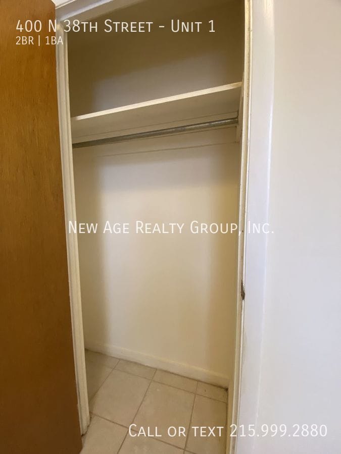 Building Photo - 400 N 38th St