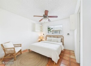 Building Photo - 803 W 28th St