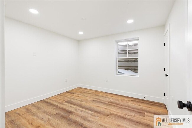 Building Photo - 401 Tillman St