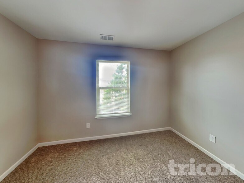 Building Photo - 76 Wyndham Ct