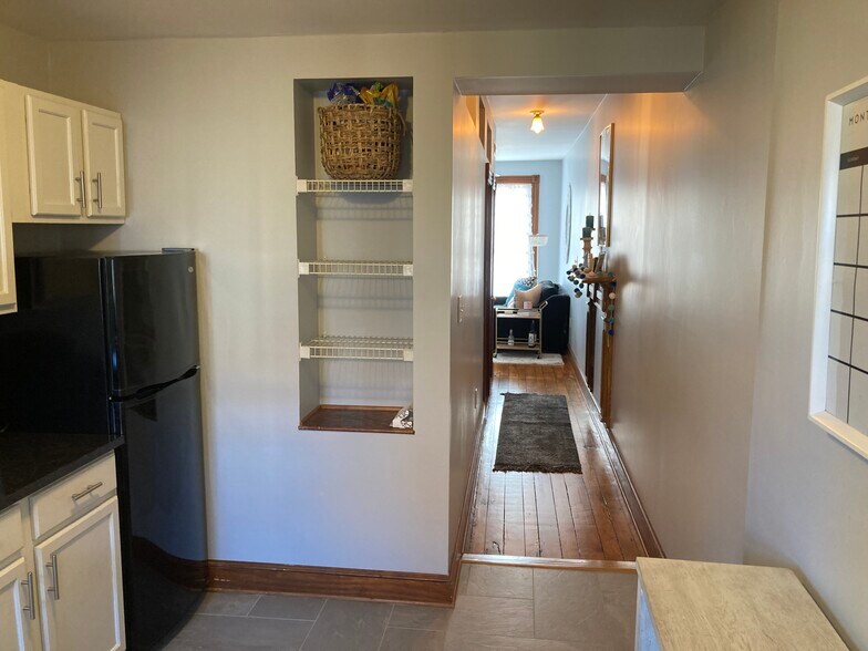 Kitchen - 50 Cornhill St