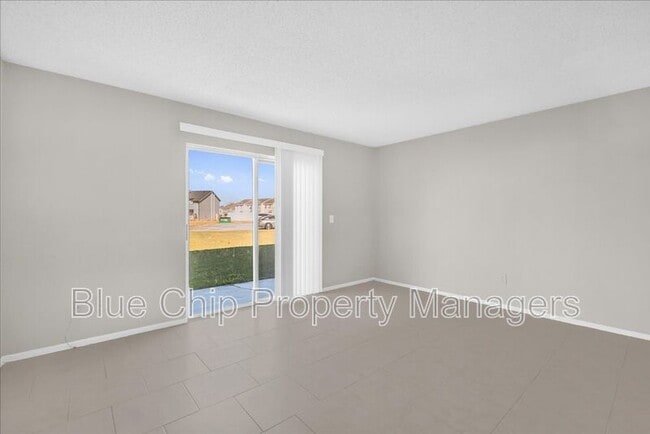 Building Photo - 203 Watts Ln