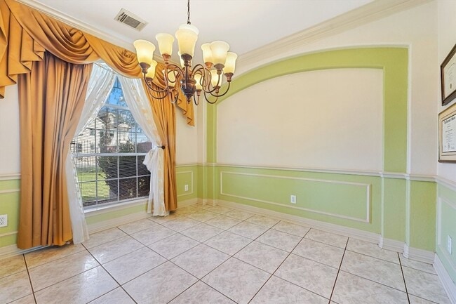 Building Photo - 6907 Keats St