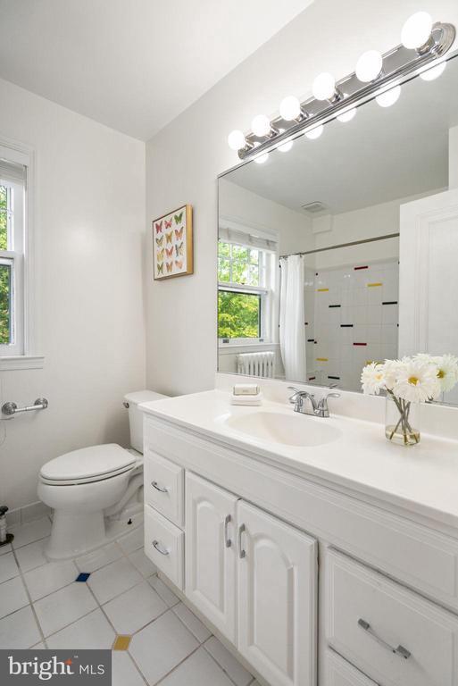 Building Photo - 4008 Rosemary St