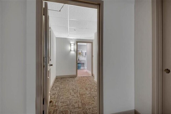 Building Photo - 2780 NE 183rd St