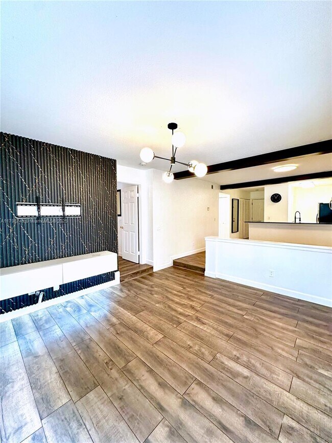 Building Photo - 1725 Palm Cove Blvd