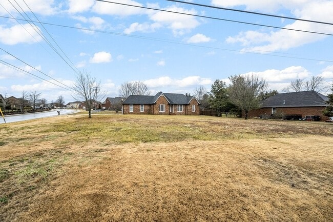 Building Photo - 1015 Brinkley Rd