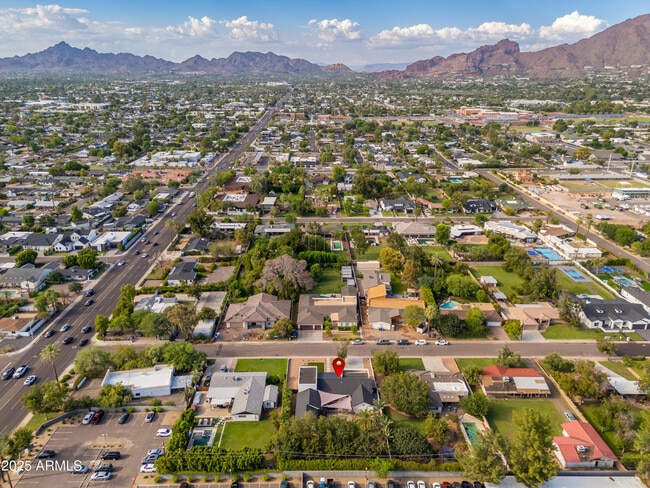 Building Photo - 4421 E Earll Dr