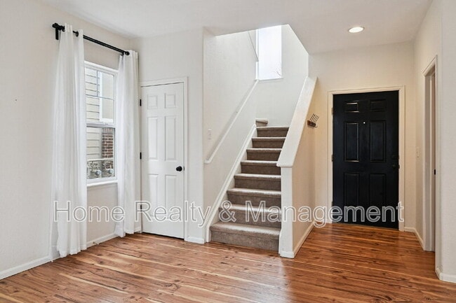 Building Photo - 12923 Grant Cir E