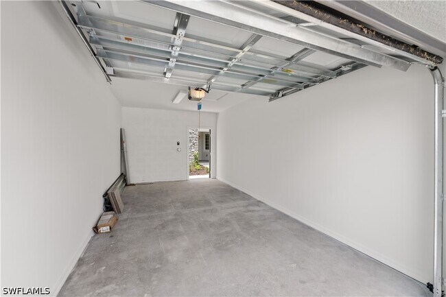 Building Photo - 11781 Venetian Lagoon Dr