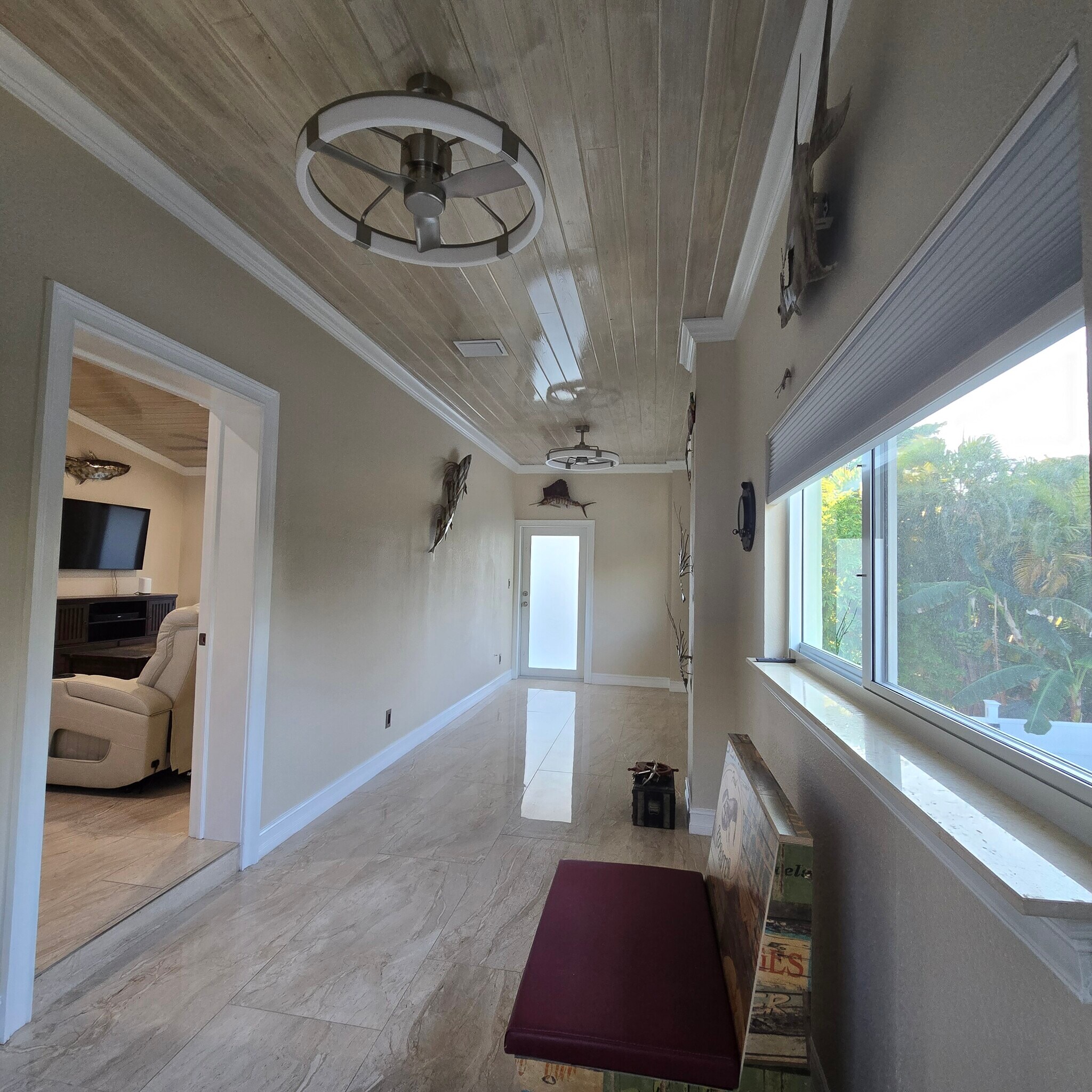 Flex room - 441 Avenue F