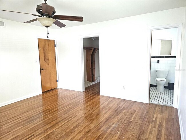 Building Photo - 1369 Whitacre Dr
