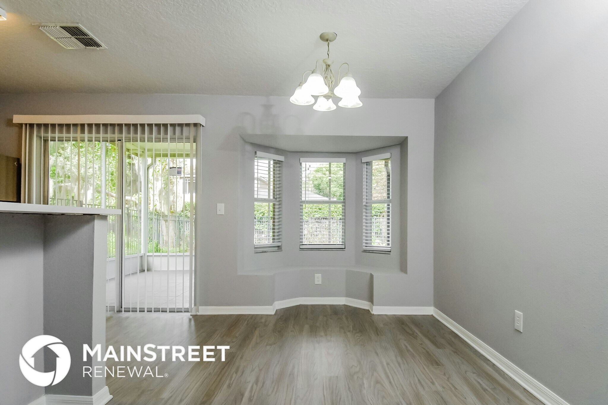 Building Photo - 6146 Skylarkcrest Dr