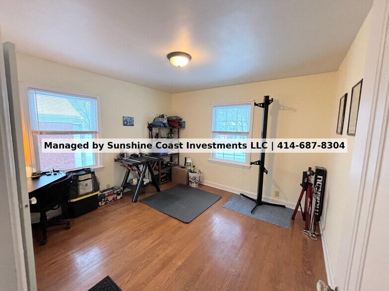 Building Photo - 8505 W Center St