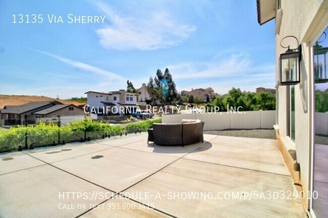 Building Photo - 13135 Via Sherry