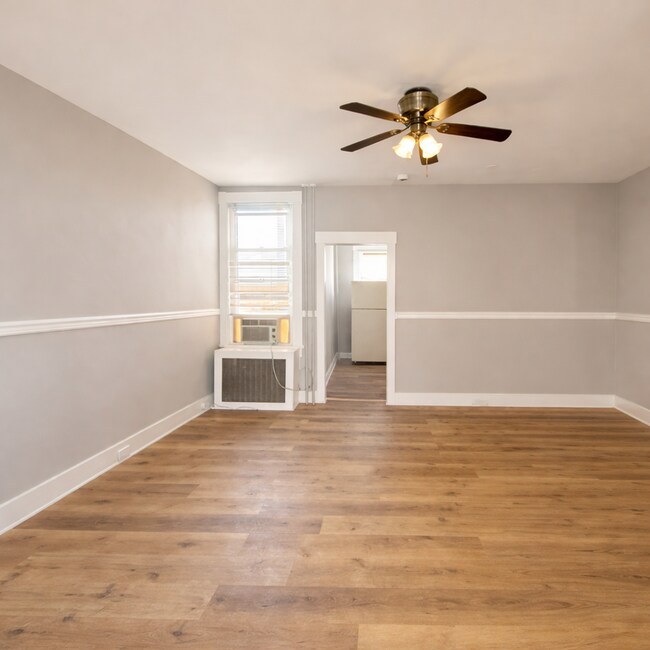 Building Photo - 1215 N Ellwood Ave