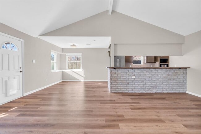 Building Photo - 22315 Walnut Valley Dr