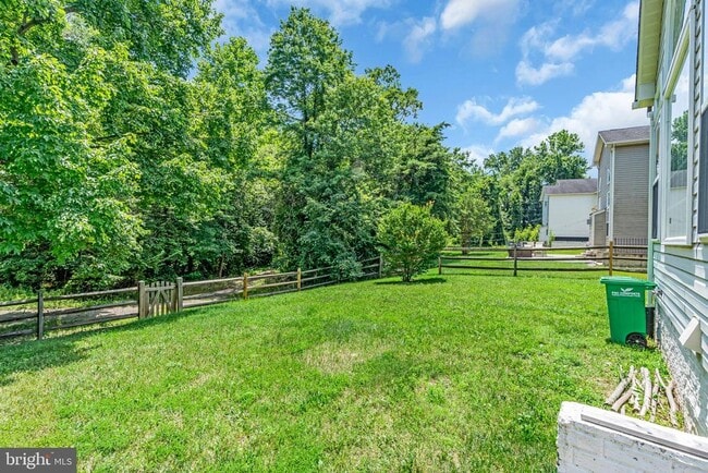 Building Photo - 4415 Medallion Dr
